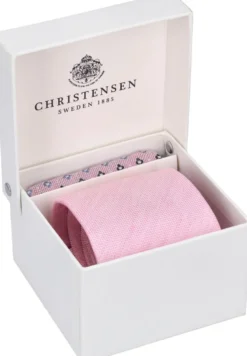 Amanda Christensen solmio ja taskuliina