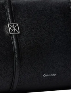 Calvin Klein Emblem hw doctor olkalaukku