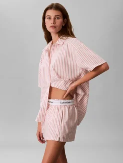 Calvin Klein yöshortsit