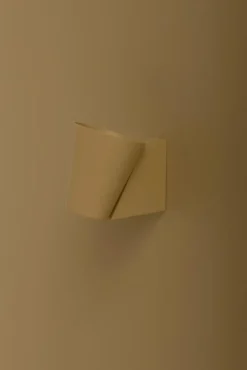 Lundia Liekki seinävalaisin